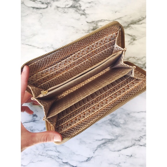 Rose Gold Wallet - Picture 3 of 4